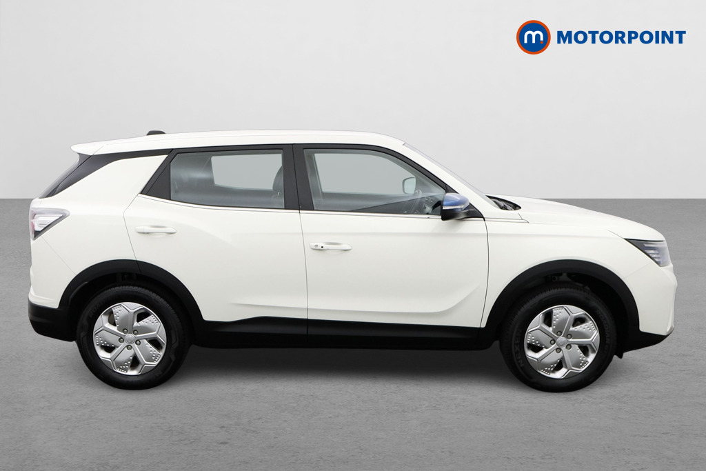 Ssangyong Korando Ultimate Automatic Electric SUV - Stock Number (1430041) - Drivers side