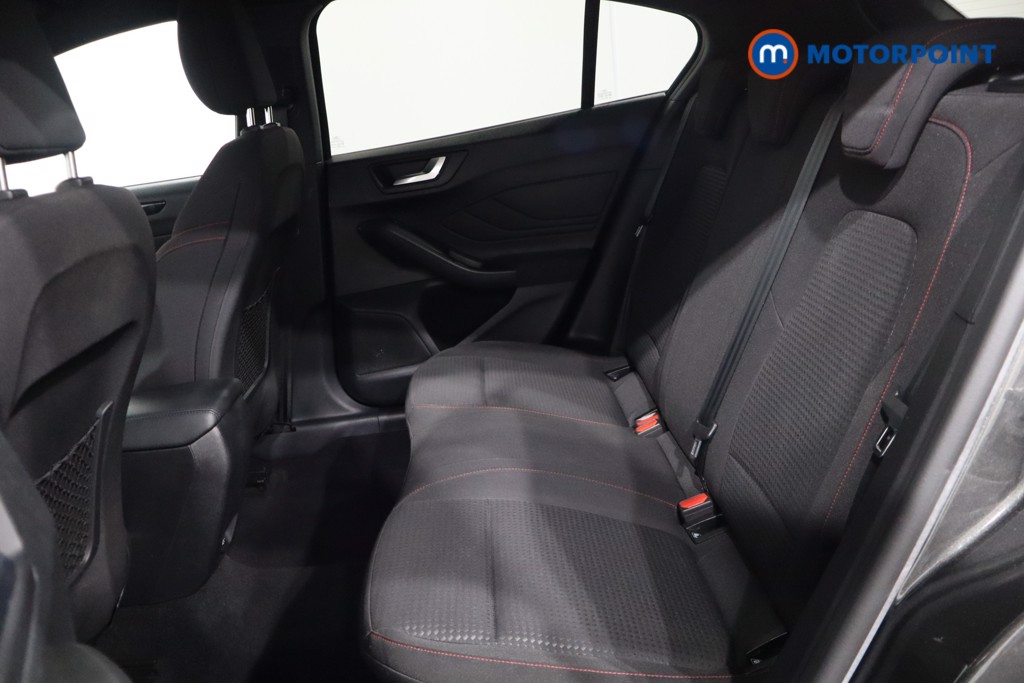 Ford Focus St-Line Manual Petrol Hatchback - Stock Number (1481185) - 5th supplementary image