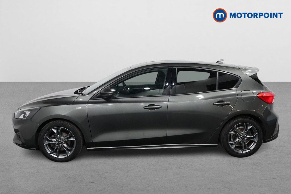 Ford Focus St-Line Manual Petrol Hatchback - Stock Number (1481185) - Passenger side