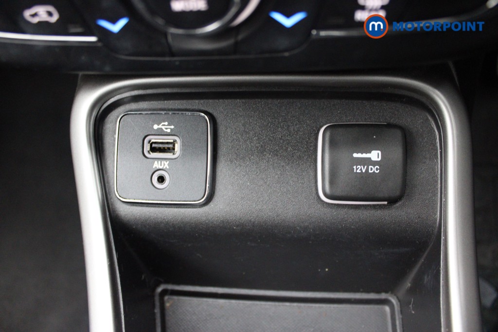 Jeep Compass Longitude Manual Petrol SUV - Stock Number (1534177) - 9th supplementary image