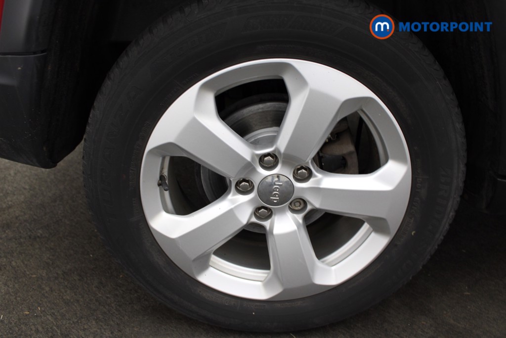 Jeep Compass Longitude Manual Petrol SUV - Stock Number (1534177) - 18th supplementary image