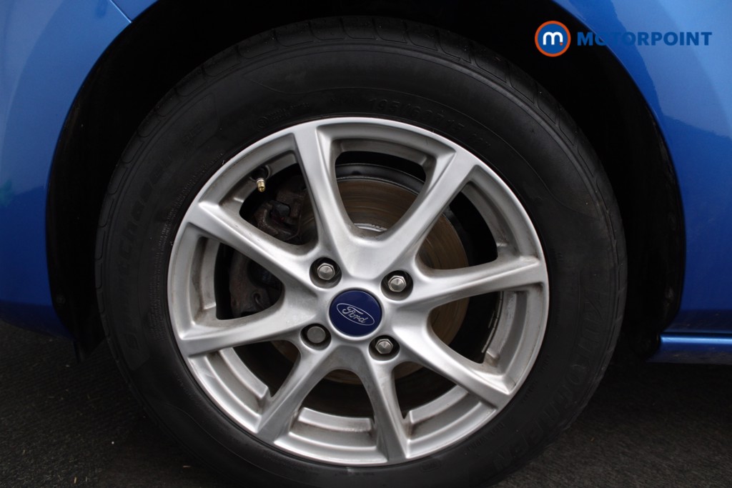 Ford Fiesta Zetec Manual Petrol Hatchback - Stock Number (1542031) - 10th supplementary image