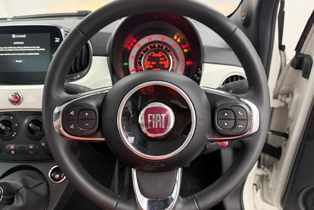 Fiat 500 Dolcevita Manual Petrol-Electric Hybrid Hatchback - Stock Number (1543067) - 3rd supplementary image