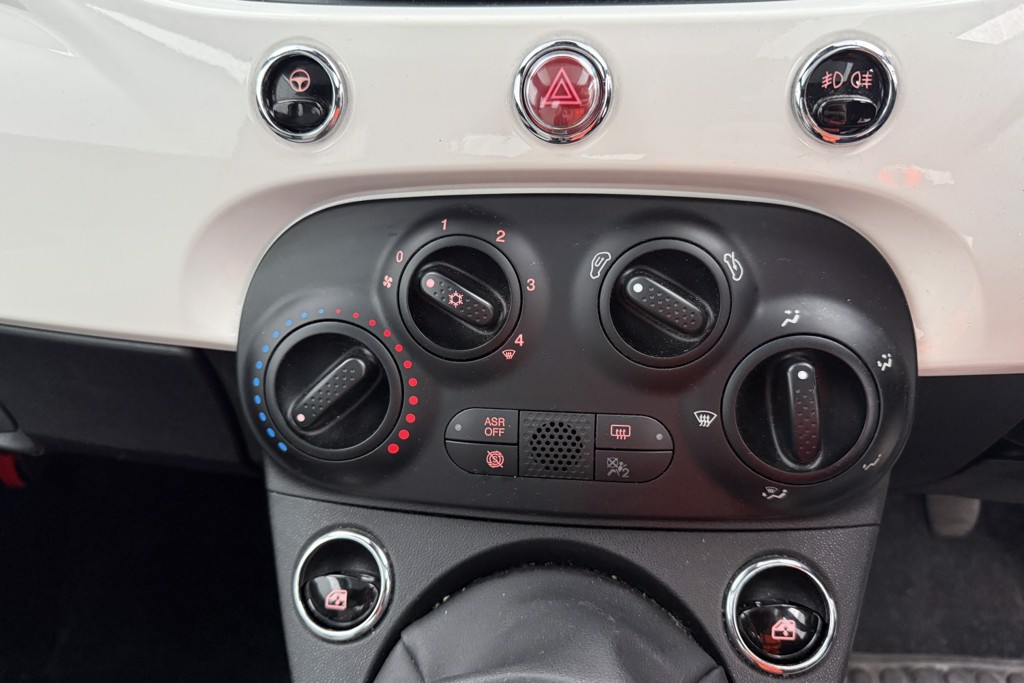 Fiat 500 Dolcevita Manual Petrol-Electric Hybrid Hatchback - Stock Number (1543067) - 9th supplementary image