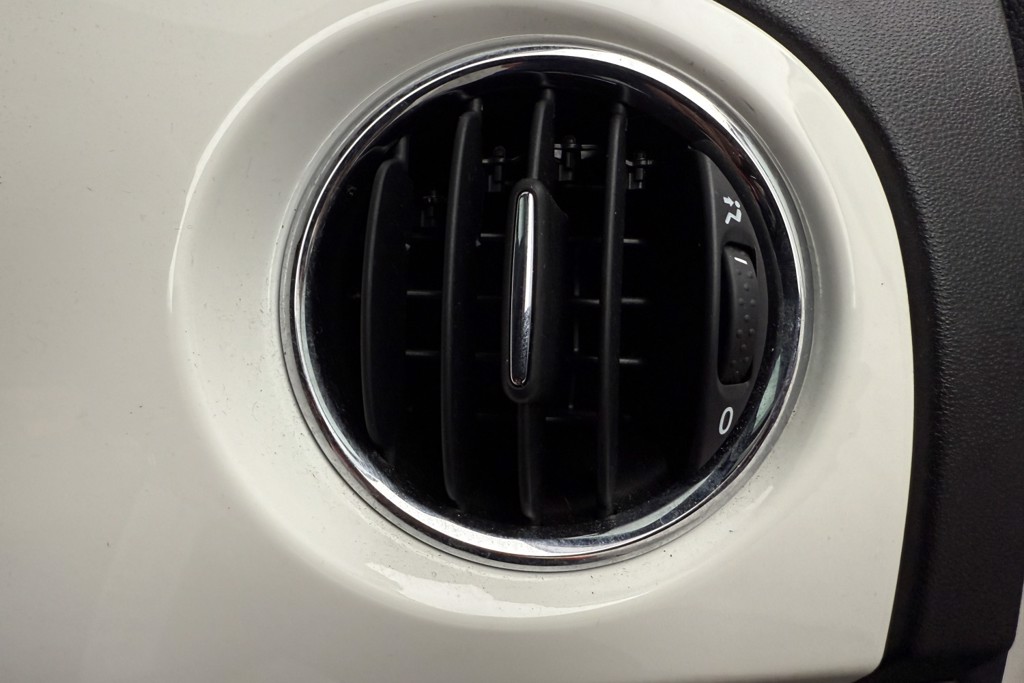 Fiat 500 Dolcevita Manual Petrol-Electric Hybrid Hatchback - Stock Number (1543067) - 13th supplementary image