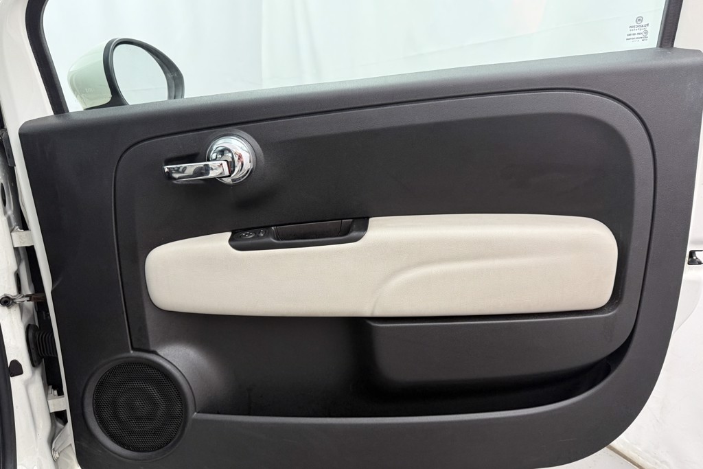Fiat 500 Dolcevita Manual Petrol-Electric Hybrid Hatchback - Stock Number (1543067) - 14th supplementary image