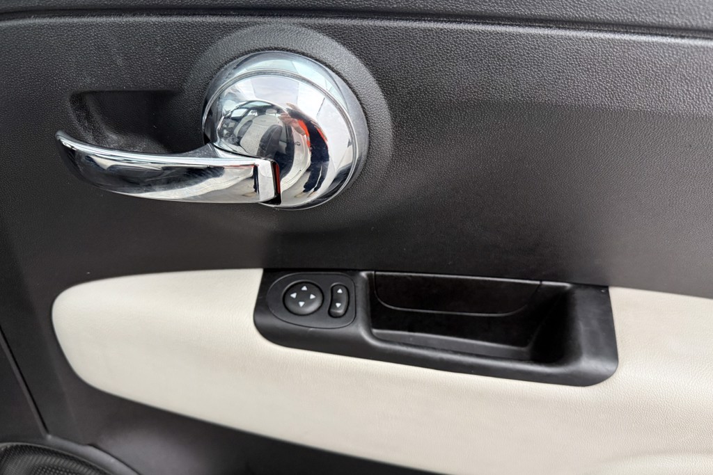 Fiat 500 Dolcevita Manual Petrol-Electric Hybrid Hatchback - Stock Number (1543067) - 15th supplementary image