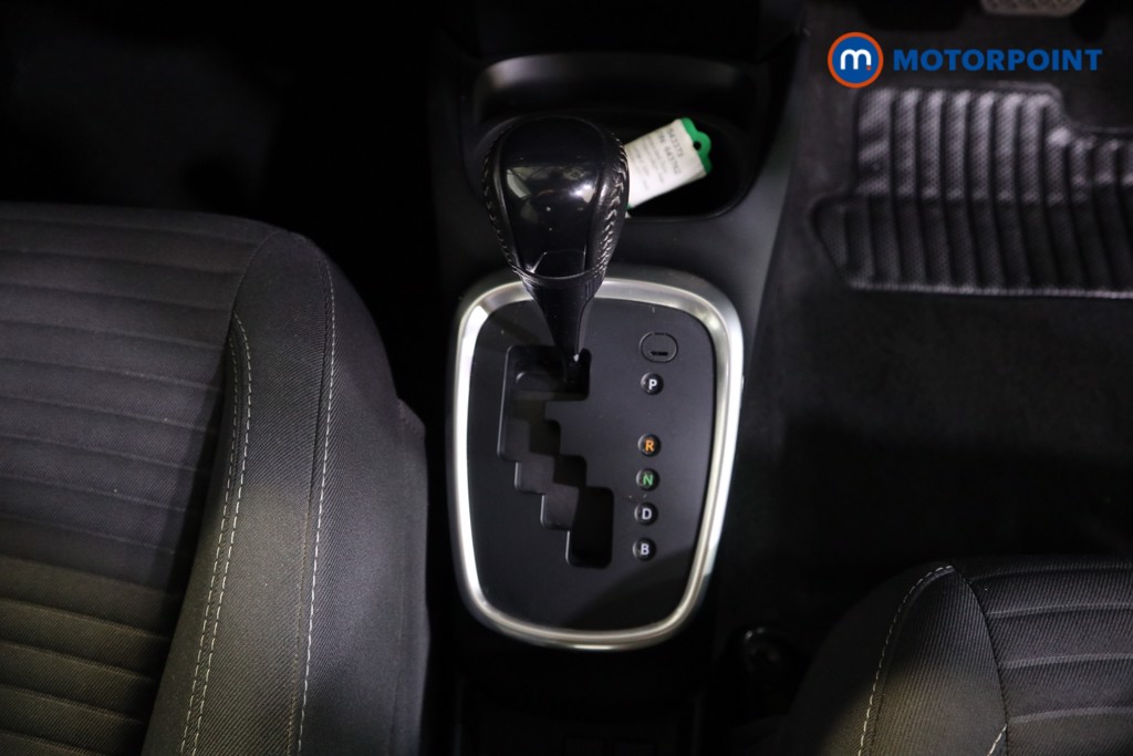 Toyota Yaris Icon Tech Automatic Petrol-Electric Hybrid Hatchback - Stock Number (1543373) - 8th supplementary image