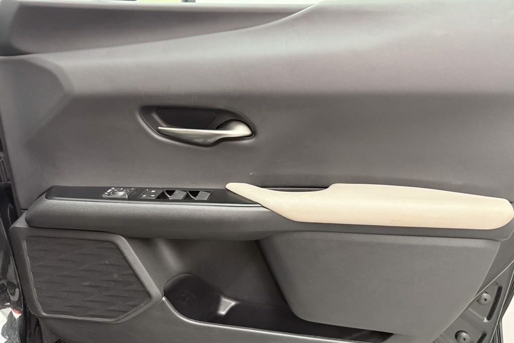 Lexus UX 300E 150Kw 54.3 Kwh 5Dr E-Cvt Takumi Pack Automatic Electric SUV - Stock Number (1543839) - 13th supplementary image