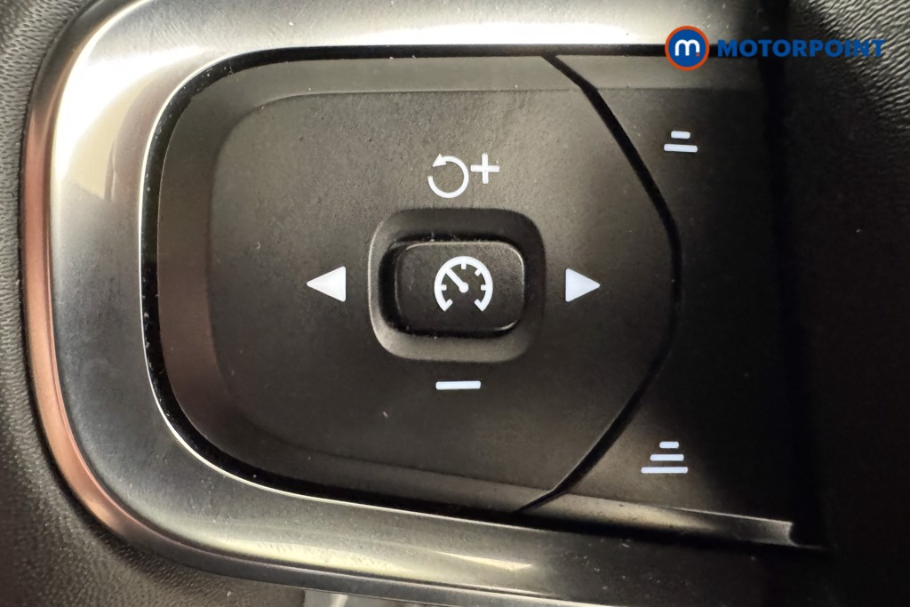 Volvo Xc40 R Design Pro Automatic Petrol Plug-In Hybrid SUV - Stock Number (1543995) - 13th supplementary image