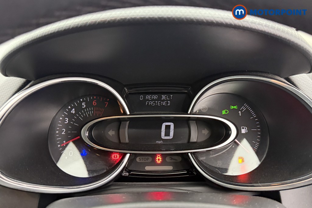 Renault Clio Iconic Manual Petrol Hatchback - Stock Number (1546067) - 5th supplementary image