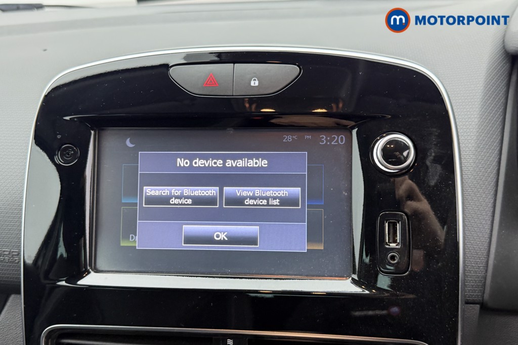 Renault Clio Iconic Manual Petrol Hatchback - Stock Number (1546067) - 8th supplementary image
