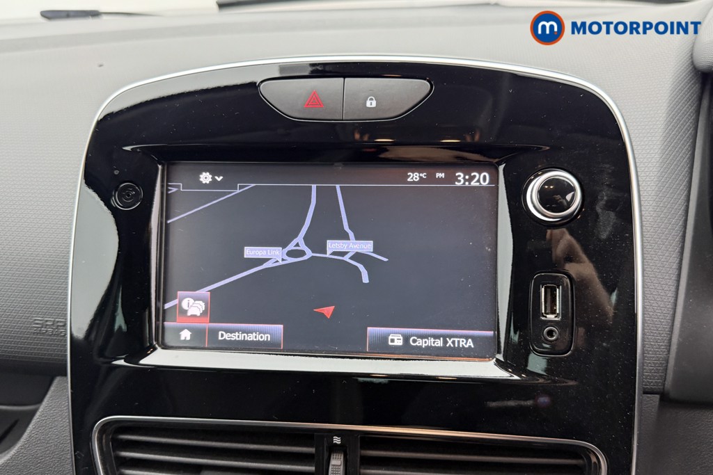 Renault Clio Iconic Manual Petrol Hatchback - Stock Number (1546067) - 9th supplementary image
