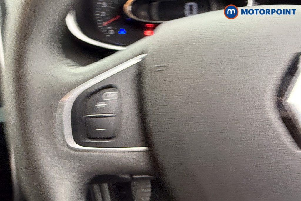 Renault Clio Iconic Manual Petrol Hatchback - Stock Number (1546067) - 13th supplementary image