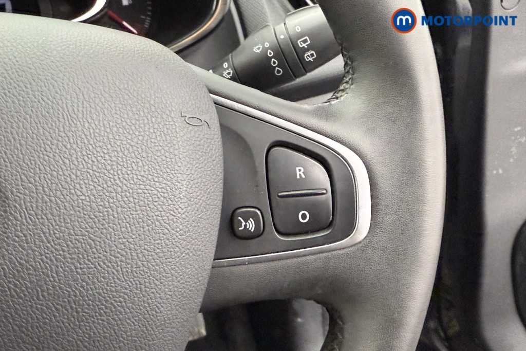 Renault Clio Iconic Manual Petrol Hatchback - Stock Number (1546067) - 14th supplementary image