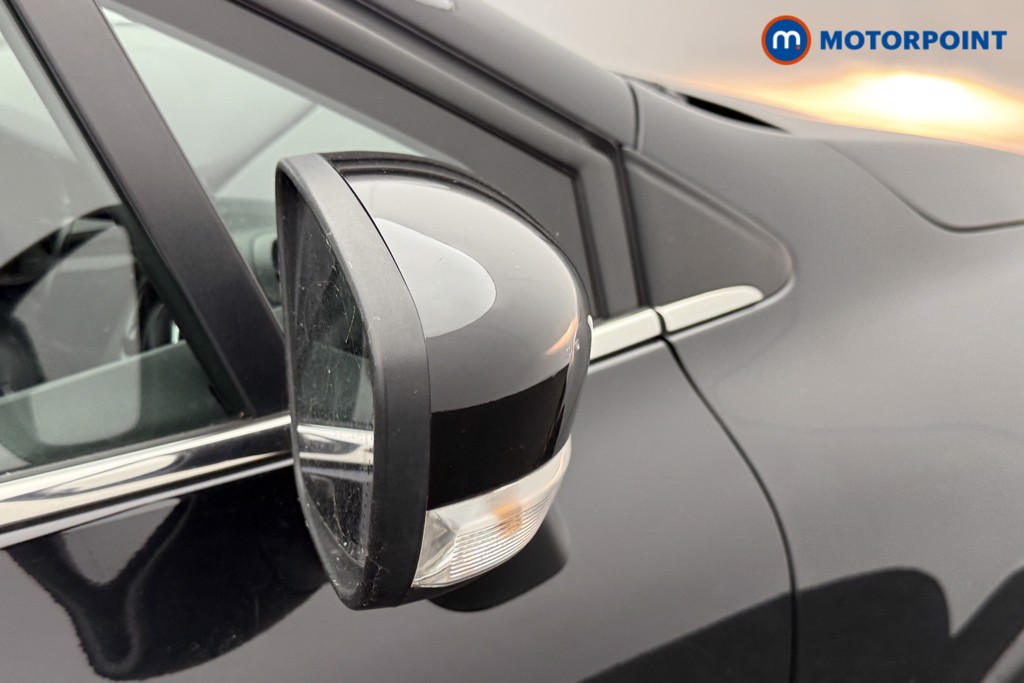 Renault Clio Iconic Manual Petrol Hatchback - Stock Number (1546067) - 19th supplementary image