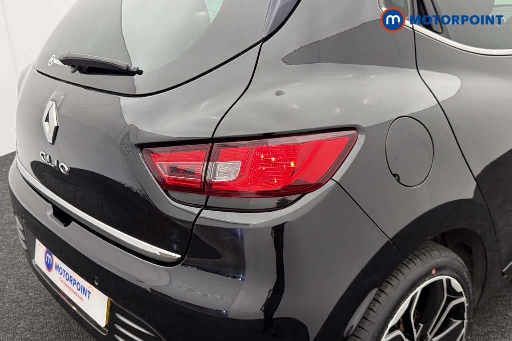 Renault Clio Iconic Manual Petrol Hatchback - Stock Number (1546067) - 25th supplementary image