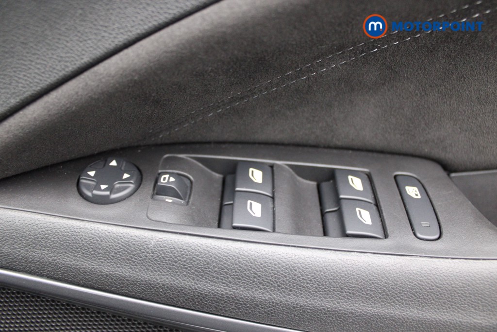 Vauxhall Crossland Ultimate Automatic Petrol SUV - Stock Number (1547843) - 17th supplementary image