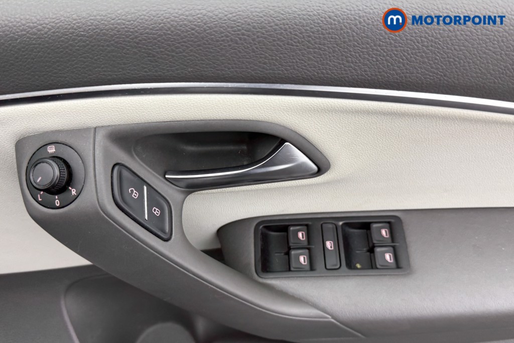 Volkswagen Polo Beats Manual Petrol Hatchback - Stock Number (1549886) - 16th supplementary image