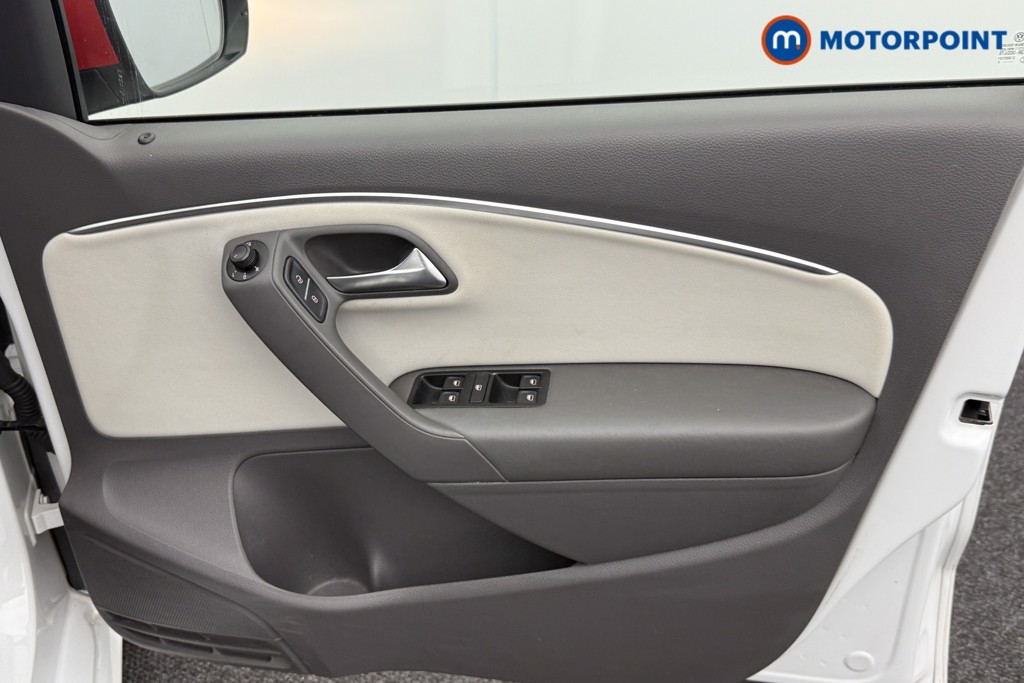 Volkswagen Polo Beats Manual Petrol Hatchback - Stock Number (1549886) - 17th supplementary image