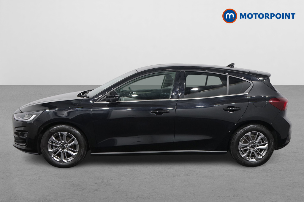 Ford Focus Titanium Manual Petrol Hatchback - Stock Number (1551329) - Passenger side