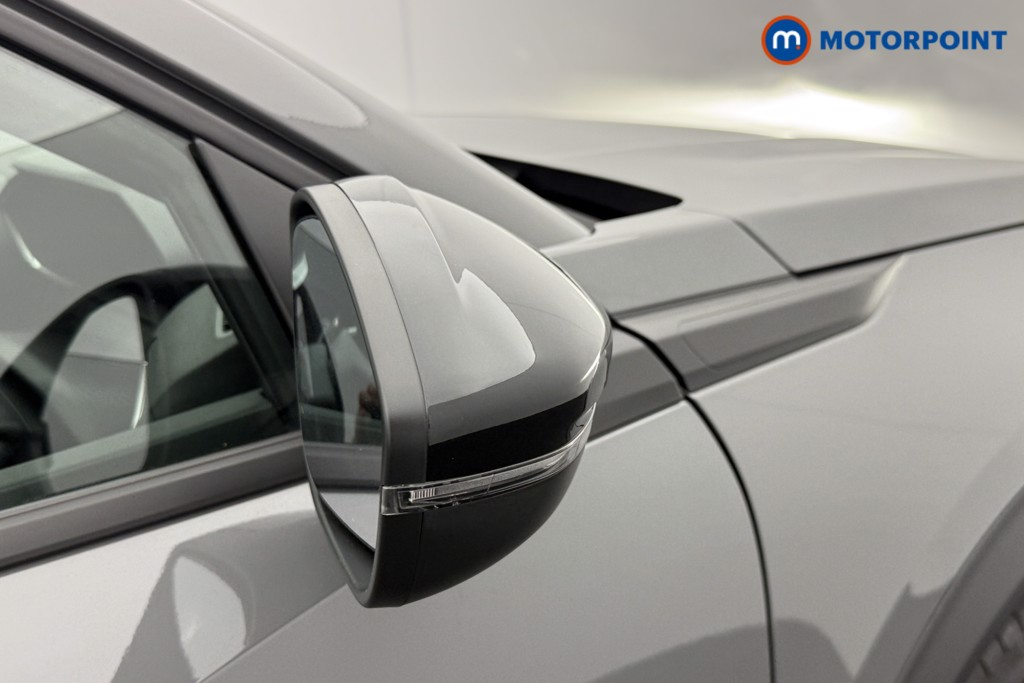 Peugeot 2008 Allure Manual Petrol SUV - Stock Number (1552491) - 16th supplementary image