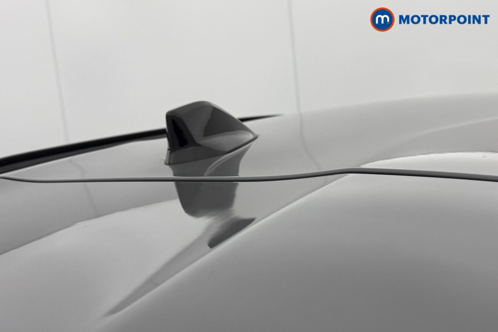 Peugeot 2008 Allure Manual Petrol SUV - Stock Number (1552491) - 18th supplementary image