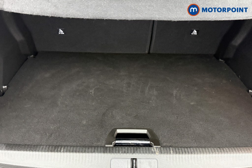 Peugeot 2008 Allure Manual Petrol SUV - Stock Number (1552491) - 19th supplementary image