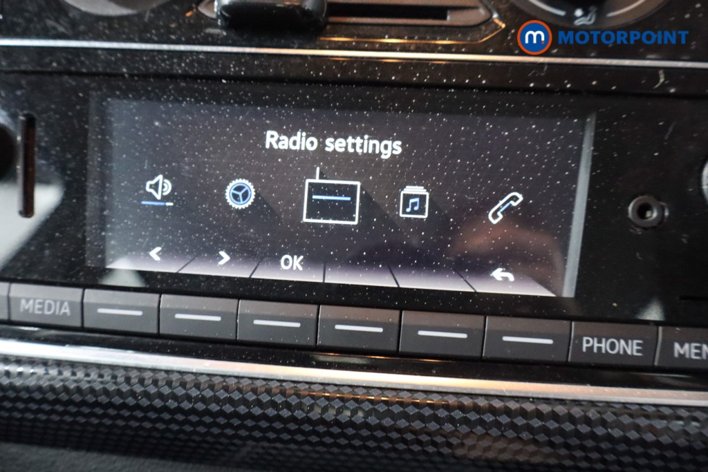 Volkswagen UP Move Up Automatic Petrol Hatchback - Stock Number (1552653) - 2nd supplementary image