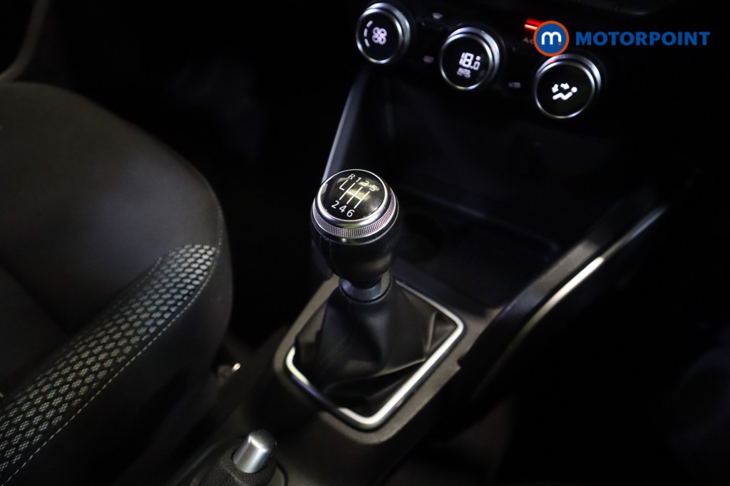 Dacia Duster Prestige Manual Diesel SUV - Stock Number (1552987) - 17th supplementary image