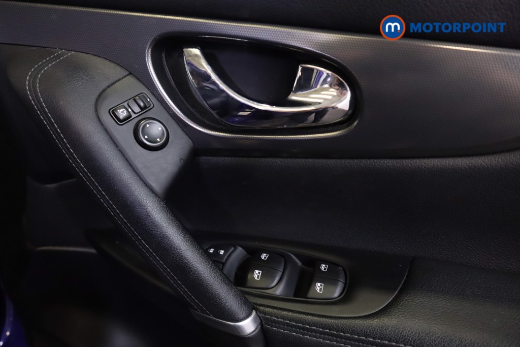 Nissan Qashqai Tekna Manual Diesel SUV - Stock Number (1553118) - 3rd supplementary image