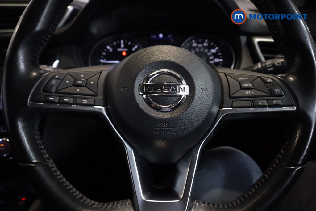 Nissan Qashqai Tekna Manual Diesel SUV - Stock Number (1553118) - 9th supplementary image