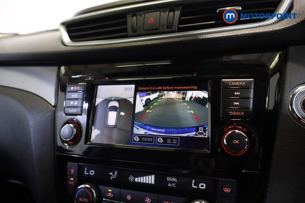 Nissan Qashqai Tekna Manual Diesel SUV - Stock Number (1553118) - 14th supplementary image