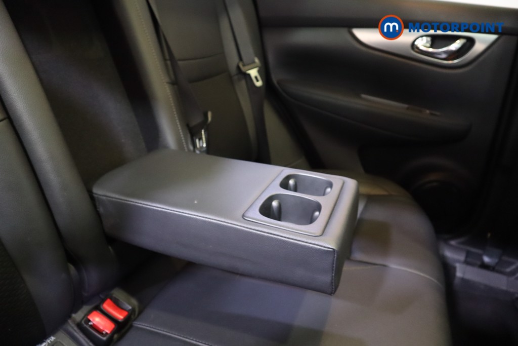 Nissan Qashqai Tekna Manual Diesel SUV - Stock Number (1553118) - 27th supplementary image