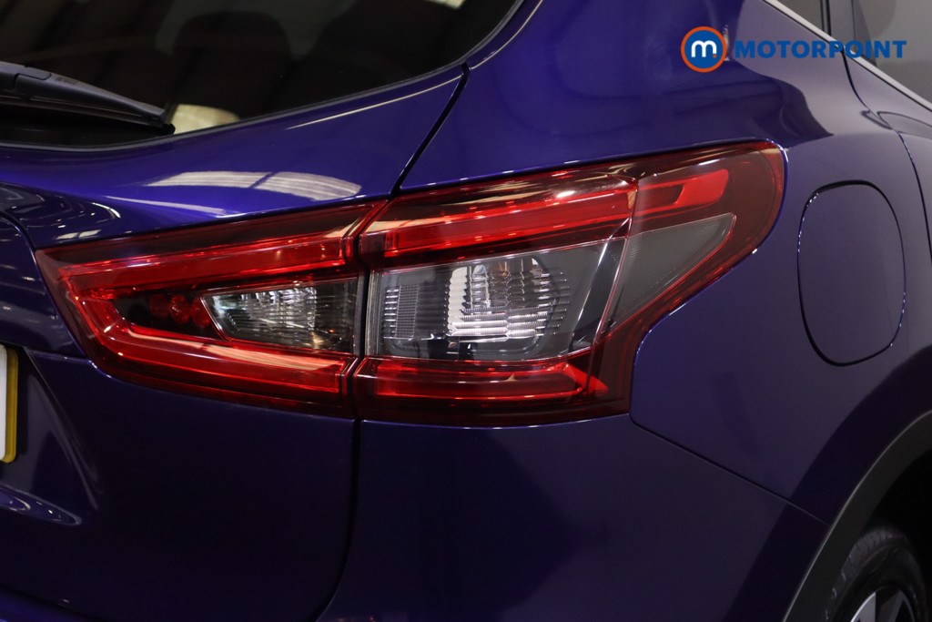 Nissan Qashqai Tekna Manual Diesel SUV - Stock Number (1553118) - 34th supplementary image
