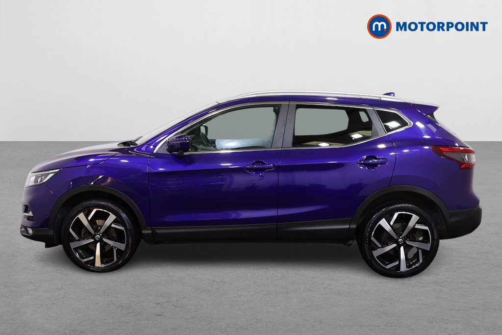Nissan Qashqai Tekna Manual Diesel SUV - Stock Number (1553118) - Passenger side