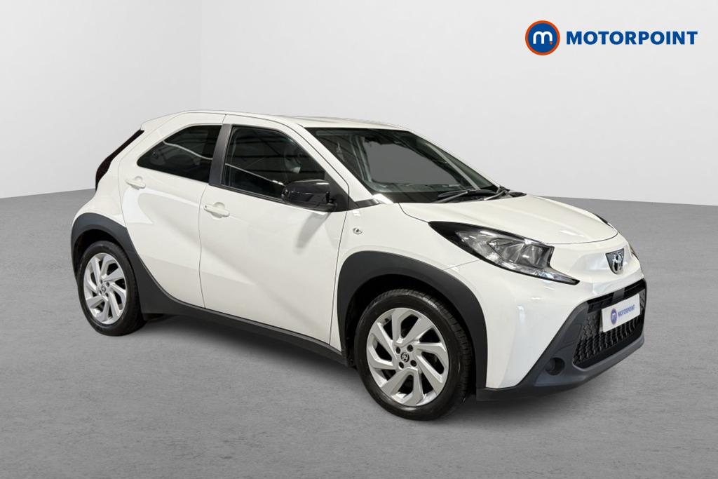 Toyota Aygo X Pure Manual Petrol Hatchback - Stock Number (1553350) - Drivers side front corner