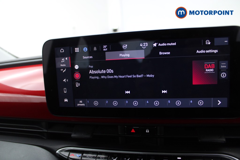 Fiat 500 RED Automatic Electric Hatchback - Stock Number (1553359) - 5th supplementary image