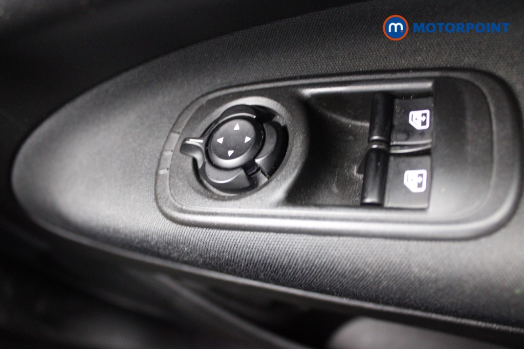 Fiat 500 RED Automatic Electric Hatchback - Stock Number (1553359) - 18th supplementary image