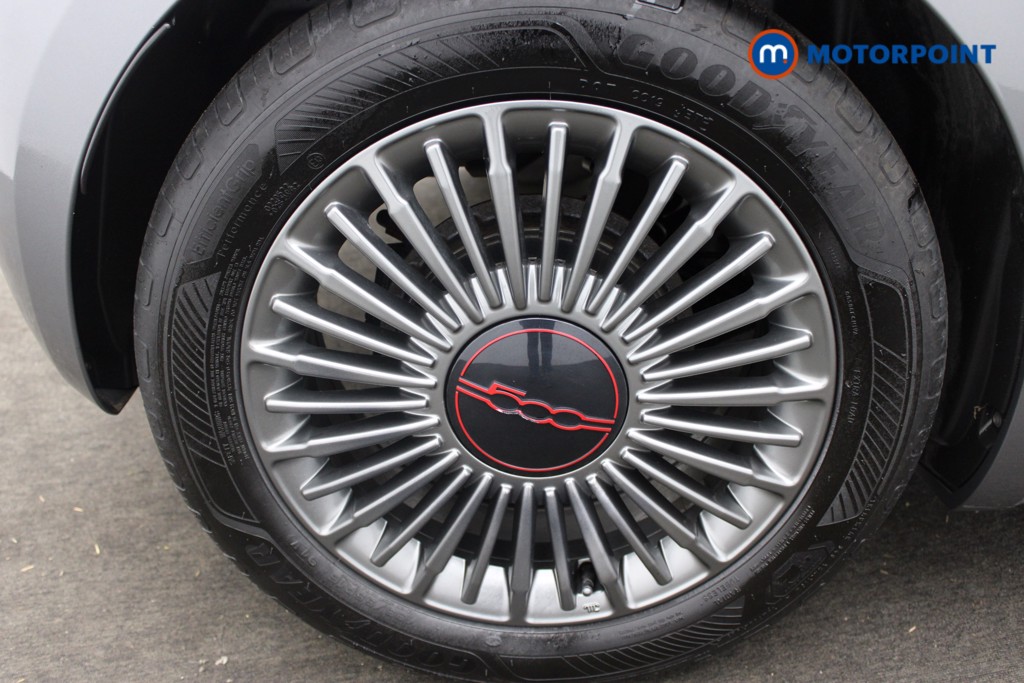 Fiat 500 RED Automatic Electric Hatchback - Stock Number (1553359) - 21st supplementary image