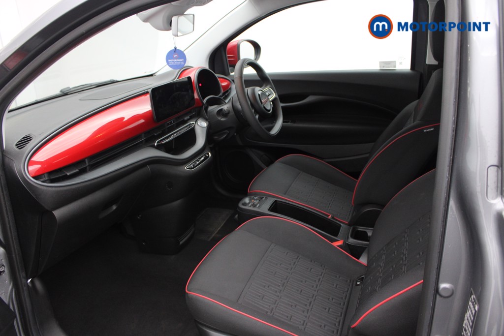 Fiat 500 RED Automatic Electric Hatchback - Stock Number (1553359) - 1st supplementary image