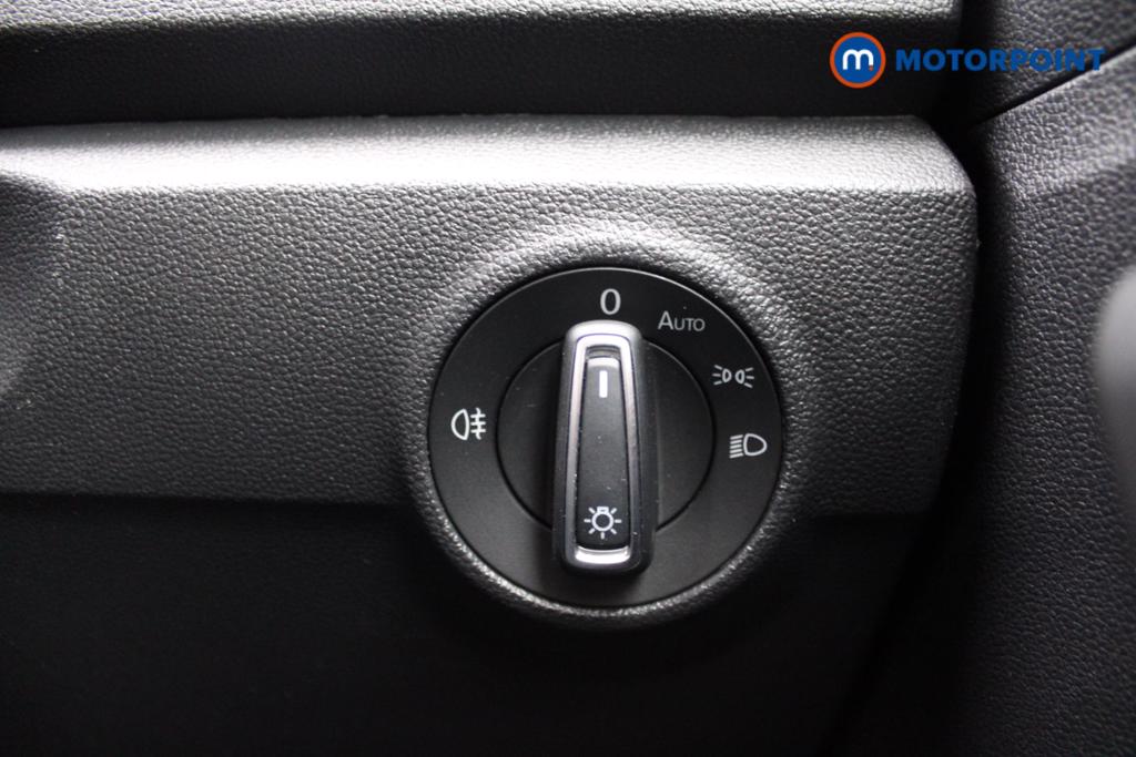 Volkswagen T-Roc SE Manual Petrol SUV - Stock Number (1553594) - 16th supplementary image