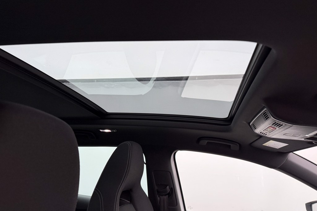 Skoda Karoq Sportline Manual Petrol SUV - Stock Number (1553595) - 25th supplementary image