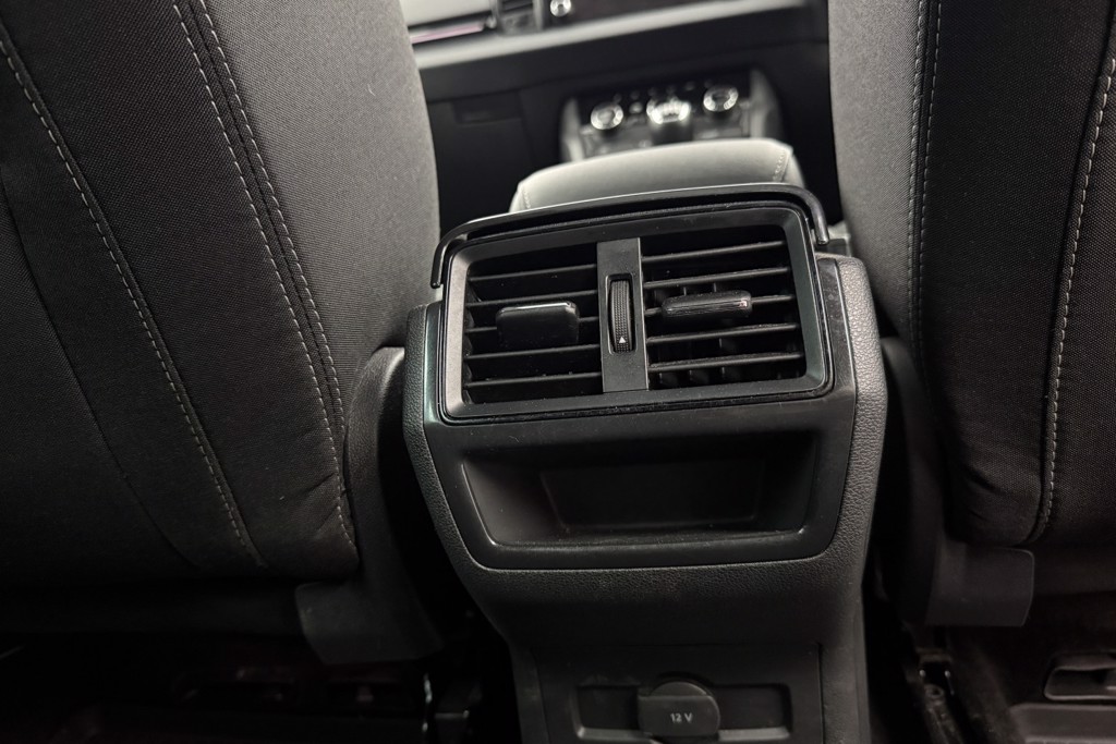 Skoda Karoq Sportline Manual Petrol SUV - Stock Number (1553595) - 27th supplementary image