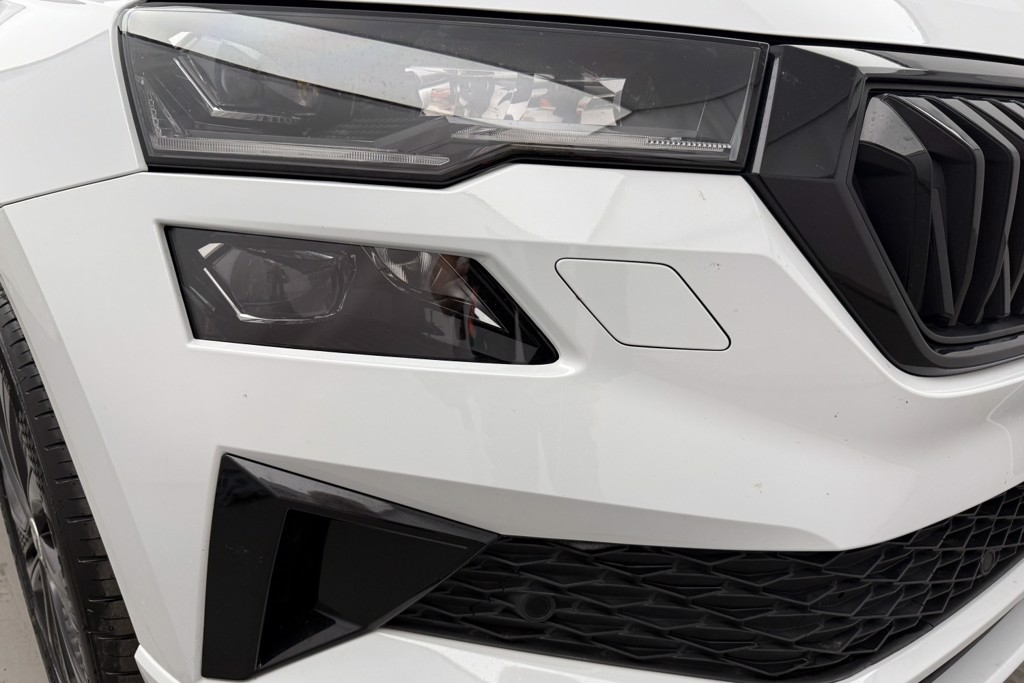 Skoda Karoq Sportline Manual Petrol SUV - Stock Number (1553595) - 33rd supplementary image