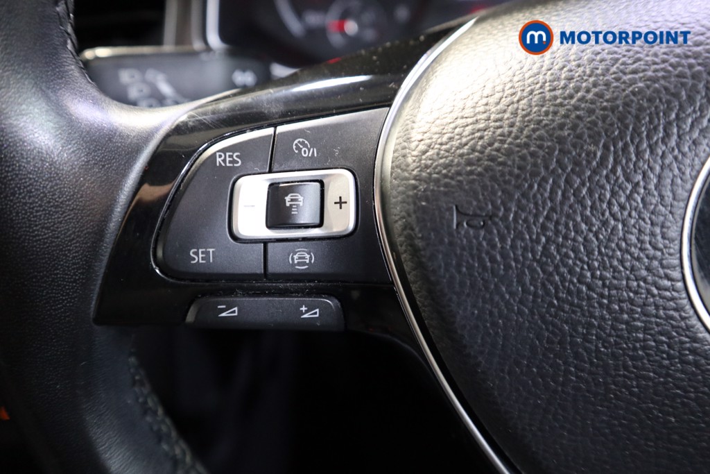 Volkswagen T-Roc Design Manual Petrol SUV - Stock Number (1553625) - 3rd supplementary image