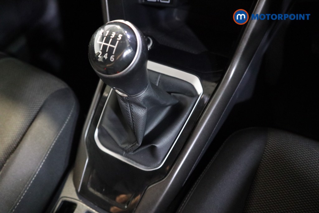 Volkswagen T-Roc Design Manual Petrol SUV - Stock Number (1553625) - 8th supplementary image