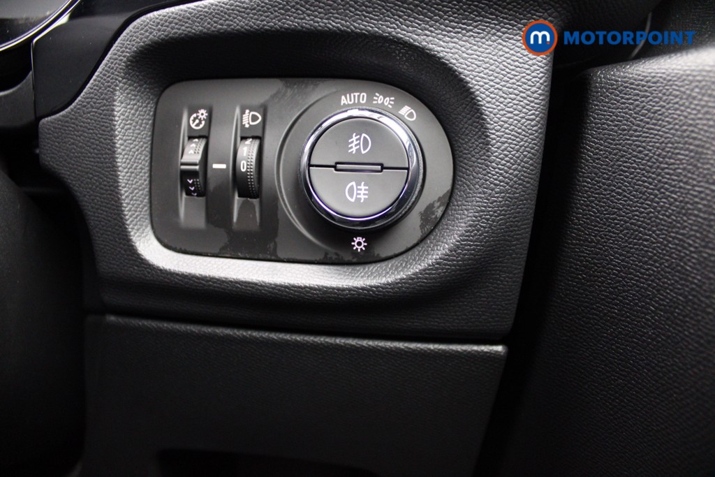 Vauxhall Corsa Elite Edition Manual Petrol Hatchback - Stock Number (1554045) - 16th supplementary image