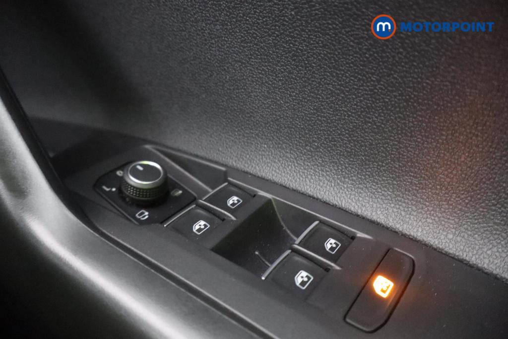Volkswagen Taigo R-Line Manual Petrol SUV - Stock Number (1554214) - 12th supplementary image