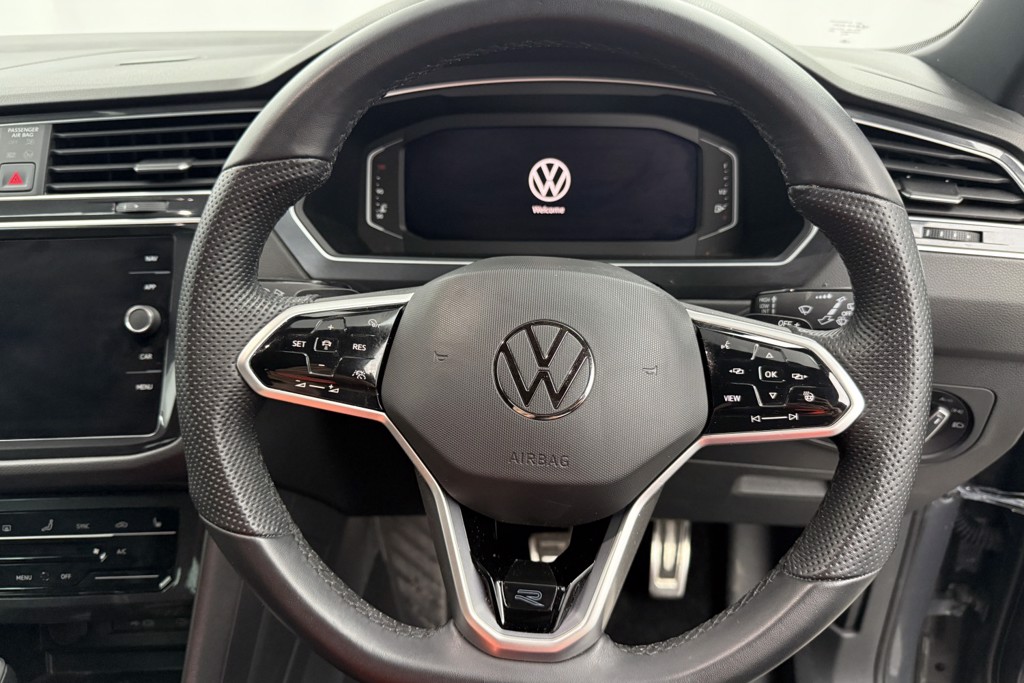Volkswagen Tiguan R-Line Automatic Petrol SUV - Stock Number (1554243) - 3rd supplementary image